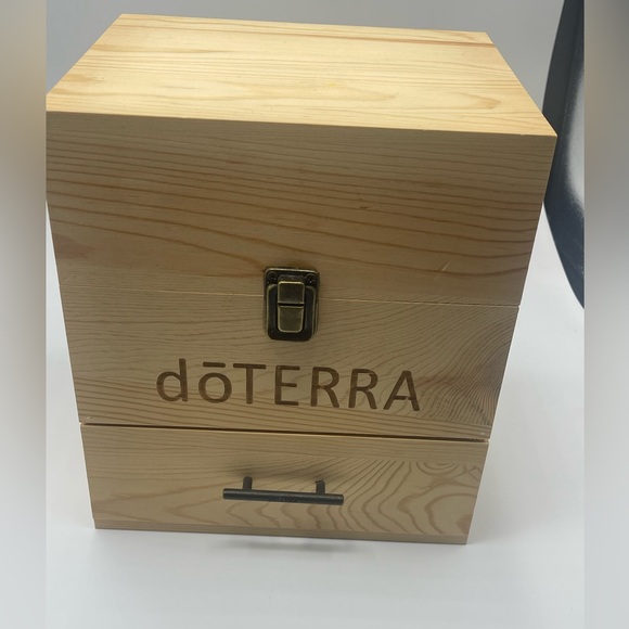 doTERRA Light Wood Storage Box with Brass Latch - Picture 1 of 4
